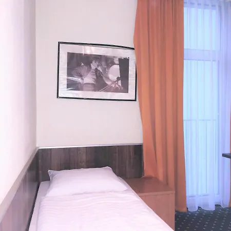 Frankair Star Frankfurt Hotel 2*